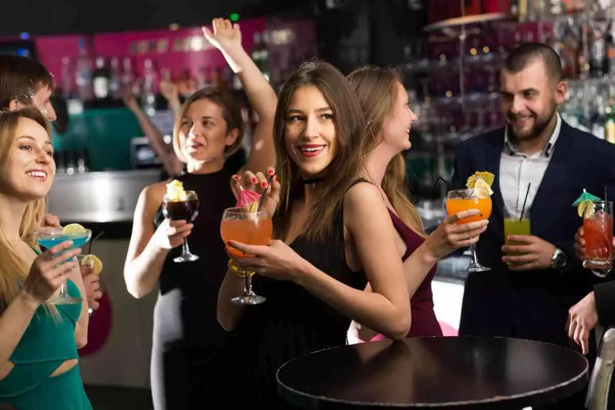 What-to-Wear-to-a-Cocktail-Party