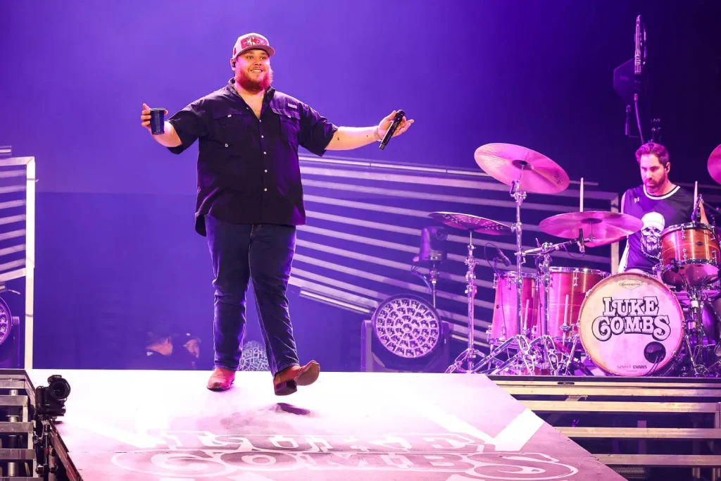 Luke Combs Concert